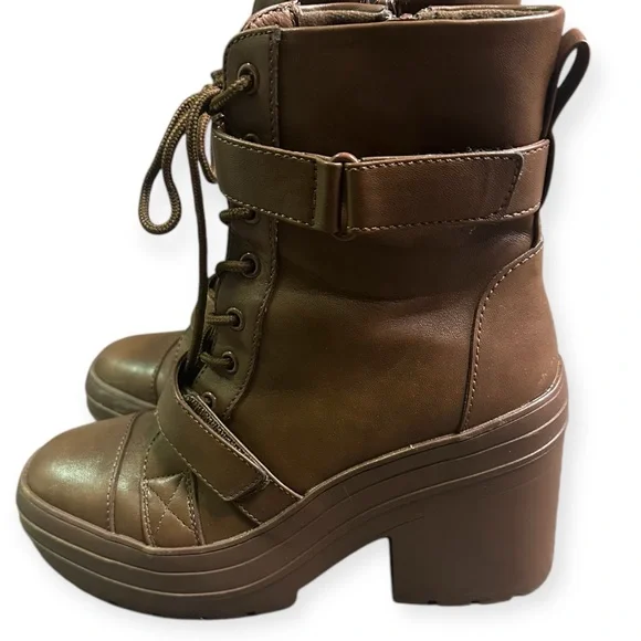 Limelight Women's Jazzie Brown Lace Up Zipper Platform Boots - Picture 6 of 8